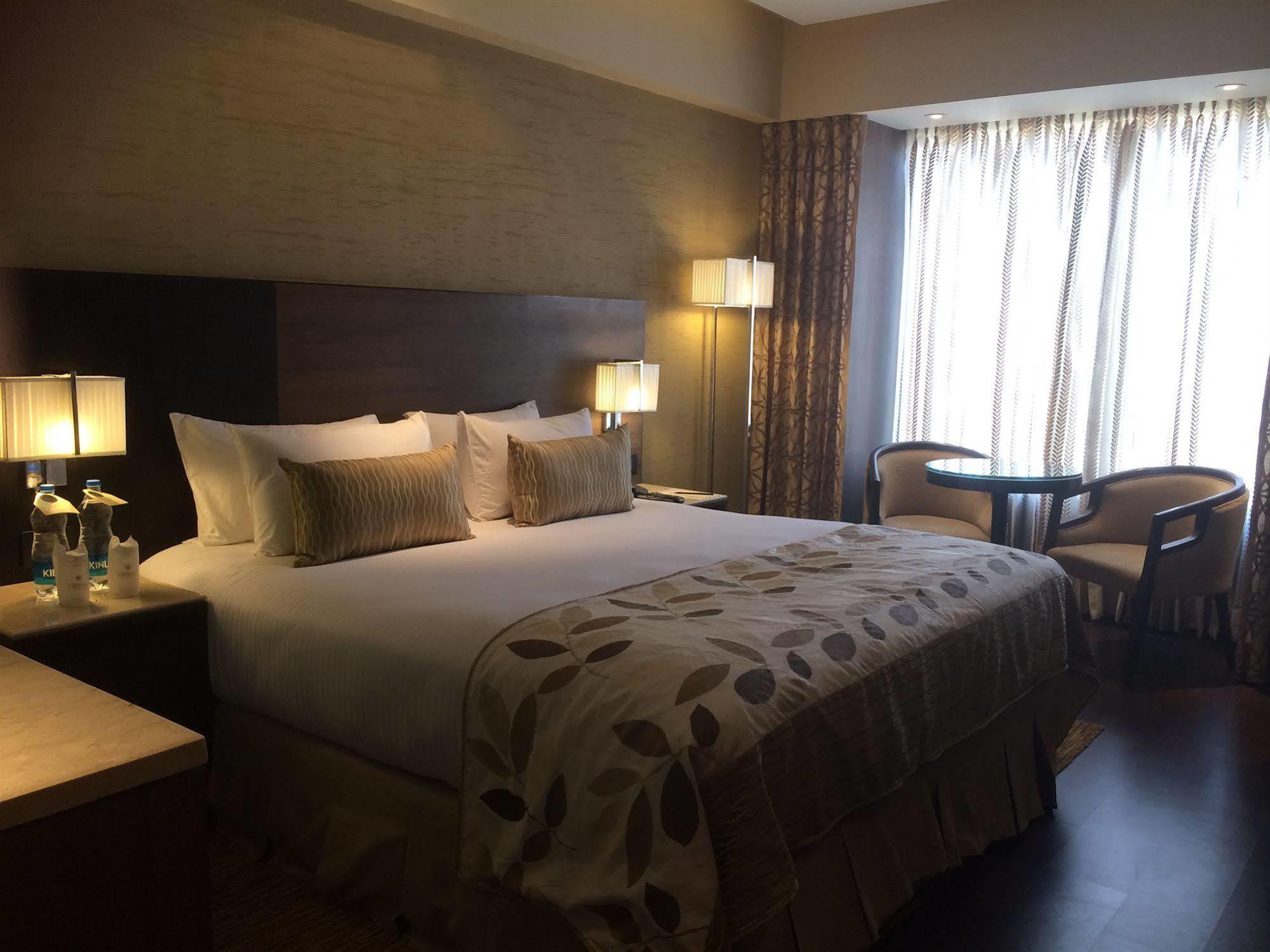 Hotel Vrisa Dźajpur Zewnętrze zdjęcie